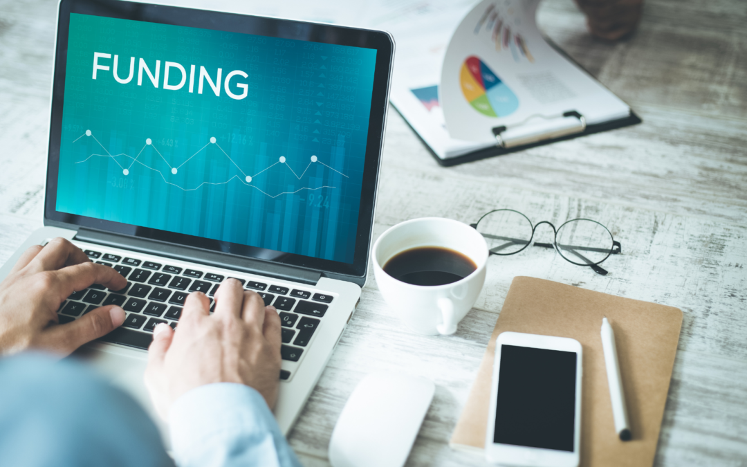 How Can Physicians Access Funding While Managing Student Loans and Early Career Expenses?